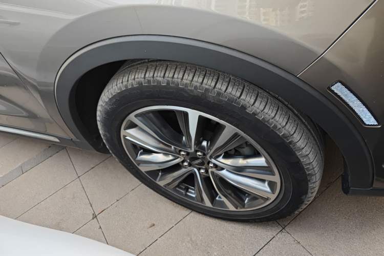 Used Lincoln MKX 2015 2.7T Four-Wheel Drive Prestige Edition Right Front Wheel Hub