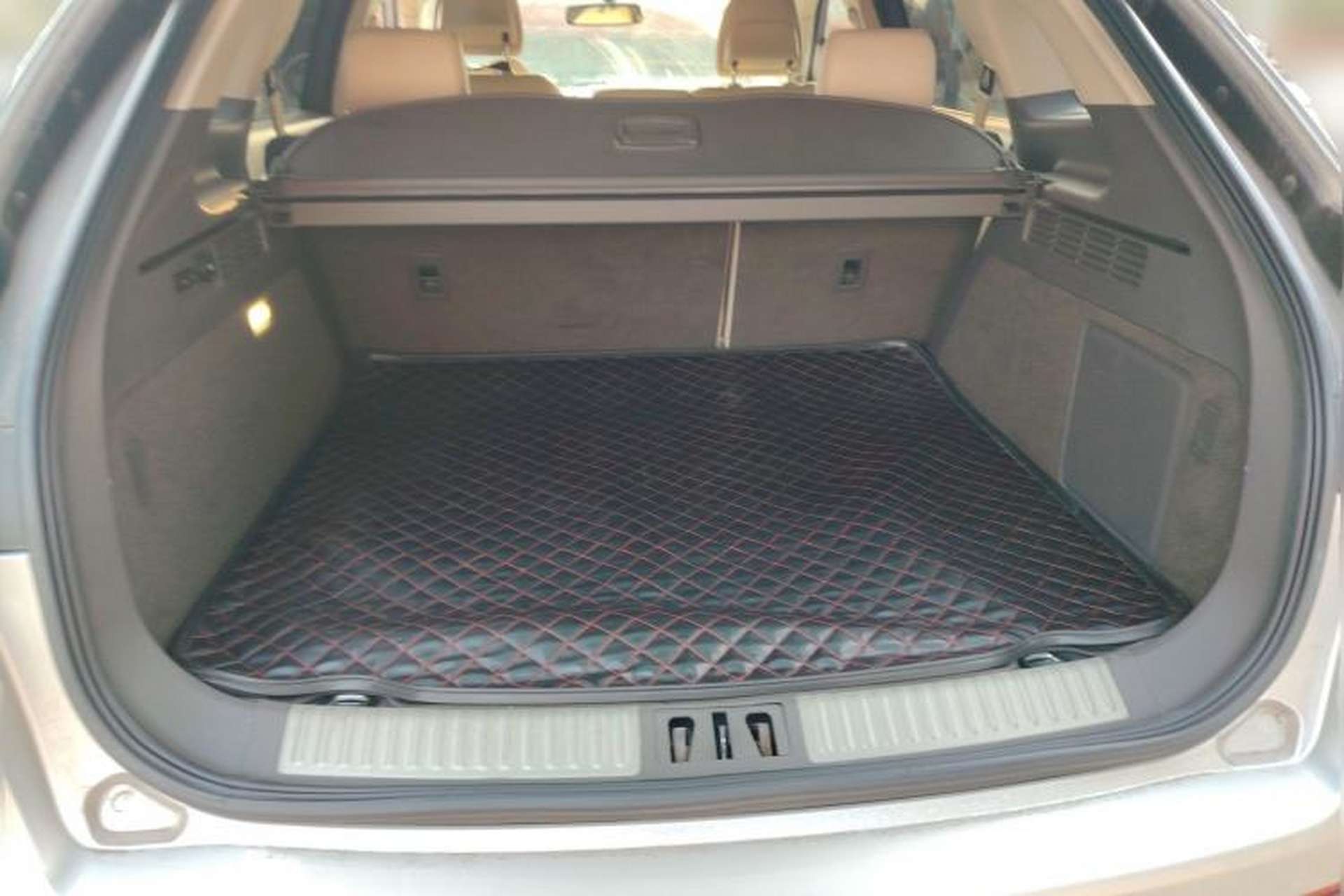 Used Lincoln MKX 2015 2.0T Two-Wheel Drive Deluxe Edition Trunk