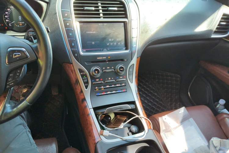 Used Lincoln MKX 2015 2.7T Four-Wheel Drive Prestige Edition Audio And AC Panel