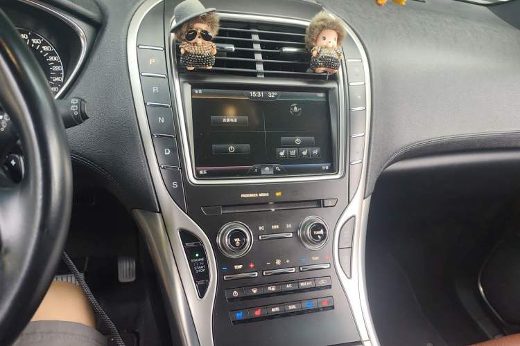 Used Lincoln MKX 2015 2.0T Four-Wheel Drive Luxury Edition Audio And AC Panel