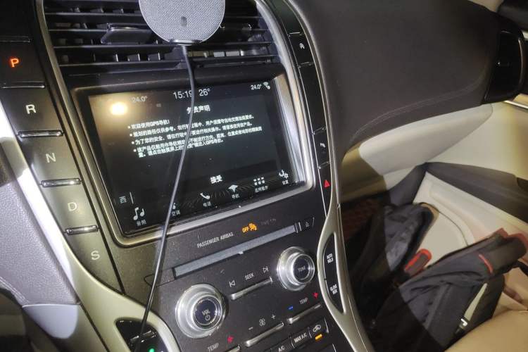 Used Lincoln MKX 2015 2.0T Two-Wheel Drive Deluxe Edition Audio And AC Panel