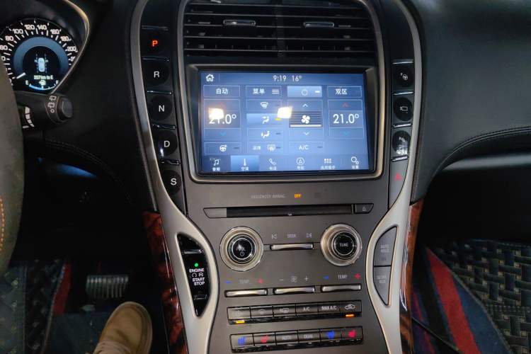 Used Lincoln MKX 2015 2.7T Four-Wheel Drive Prestige Edition Audio And AC Panel