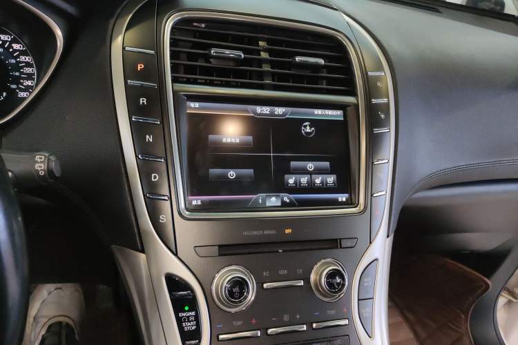 Used Lincoln MKX 2015 2.0T Four-Wheel Drive Luxury Edition Audio And AC Panel