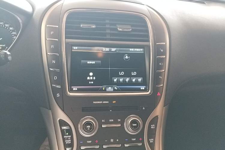 Used Lincoln MKX 2015 2.7T Four-Wheel Drive Prestige Edition Audio And AC Panel