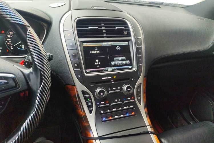 Used Lincoln MKX 2015 2.7T Four-Wheel Drive Prestige Edition Audio And AC Panel