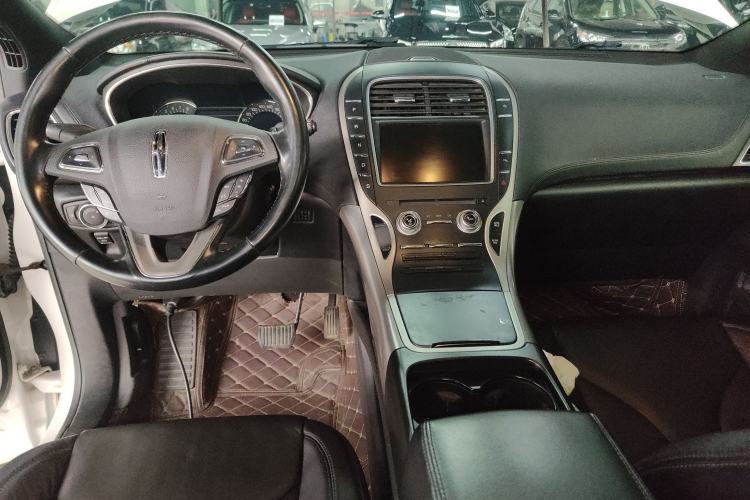 Used Lincoln MKX 2015 2.0T Two-Wheel Drive Deluxe Edition Center Console