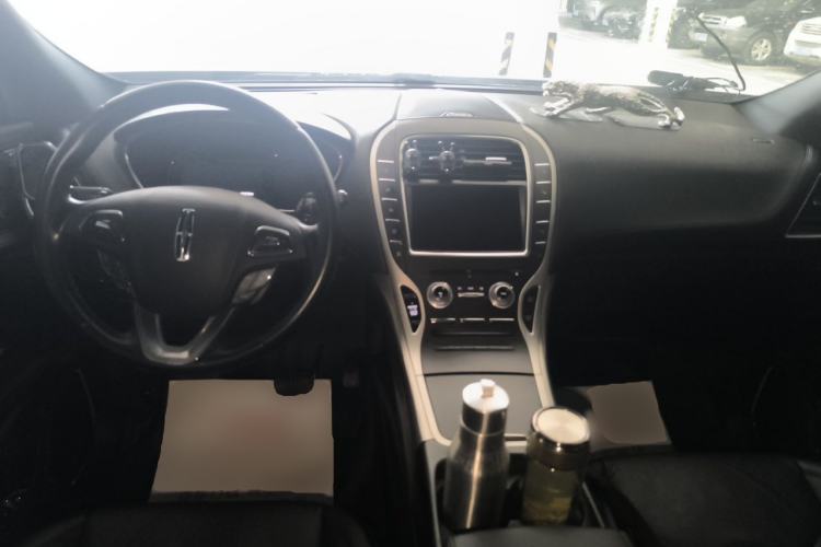 Used Lincoln MKX 2015 2.0T Four-Wheel Drive Luxury Edition Center Console