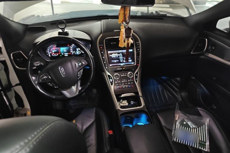 Used Lincoln MKX 2015 2.0T Four-Wheel Drive Luxury Edition Center Console