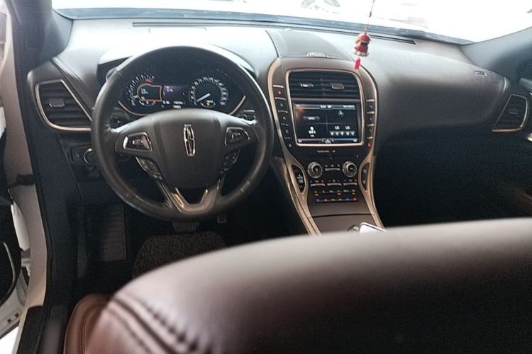 Used Lincoln MKX 2015 2.7T Four-Wheel Drive Prestige Edition Center Console