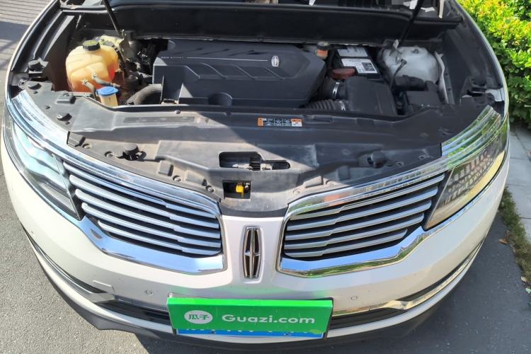 Used Lincoln MKX 2015 2.7T Four-Wheel Drive Prestige Edition Engine Bay
