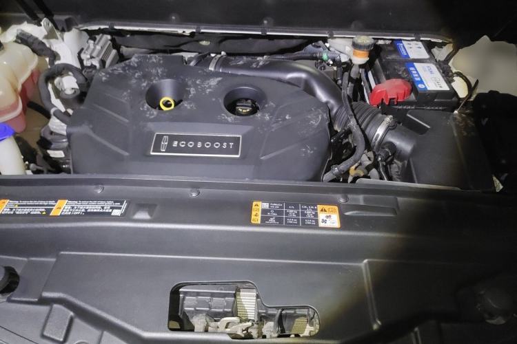 Used Lincoln MKX 2015 2.0T Two-Wheel Drive Deluxe Edition Engine Bay