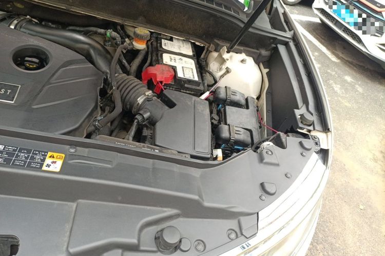 Used Lincoln MKX 2015 2.0T Four-Wheel Drive Luxury Edition Engine Bay Left