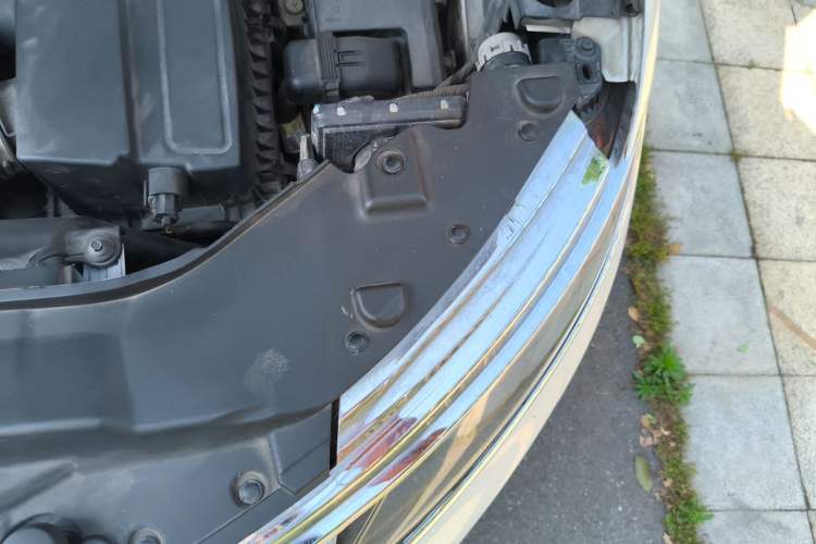 Used Lincoln MKX 2015 2.7T Four-Wheel Drive Prestige Edition Engine Bay Left