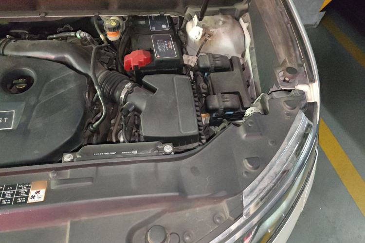 Used Lincoln MKX 2015 2.0T Four-Wheel Drive Luxury Edition Engine Bay Left