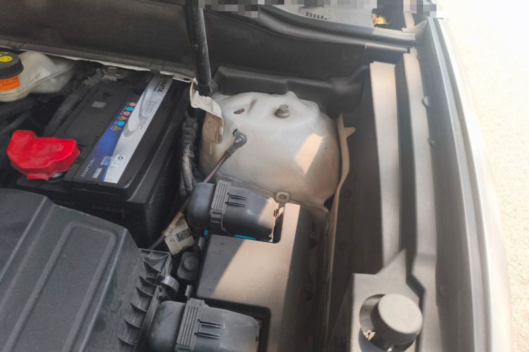 Used Lincoln MKX 2015 2.7T Four-Wheel Drive Prestige Edition Engine Bay Left