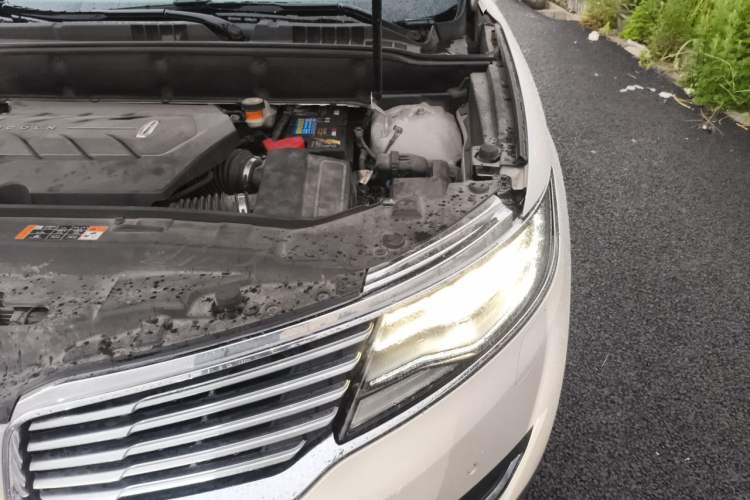 Used Lincoln MKX 2015 2.7T Four-Wheel Drive Prestige Edition Engine Bay Left