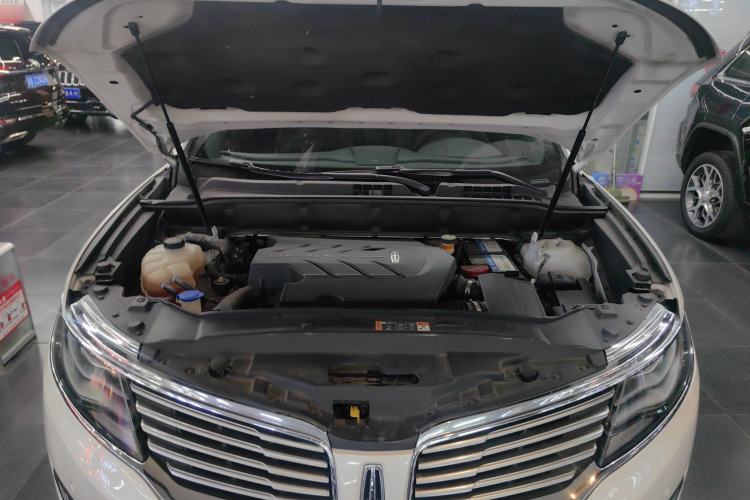 Used Lincoln MKX 2015 2.7T Four-Wheel Drive Prestige Edition Engine Bay
