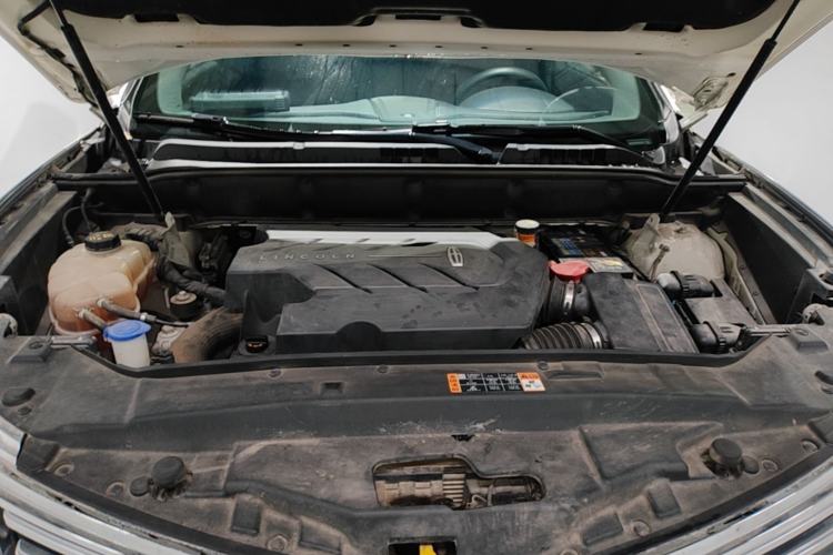 Used Lincoln MKX 2015 2.7T Four-Wheel Drive Prestige Edition Engine Bay