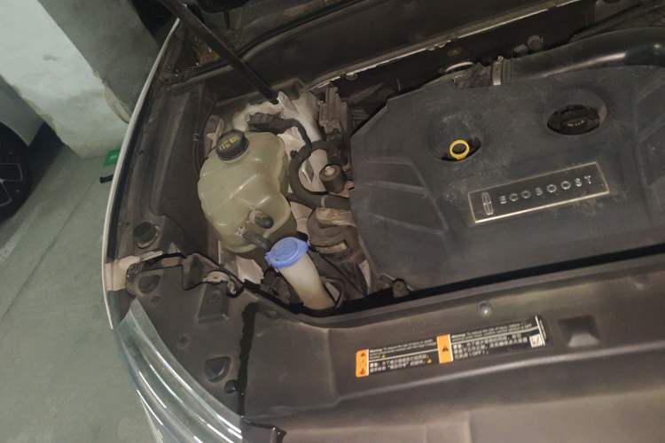 Used Lincoln MKX 2015 2.0T Four-Wheel Drive Luxury Edition Engine Bay Right