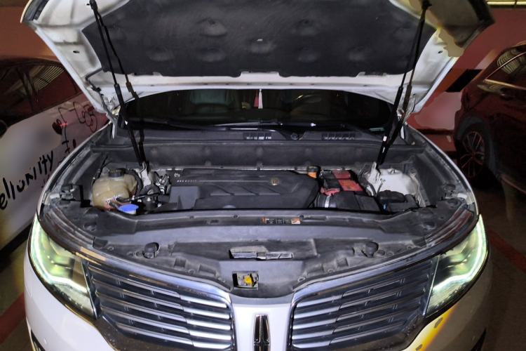 Used Lincoln MKX 2015 2.7T Four-Wheel Drive Prestige Edition Engine Bay