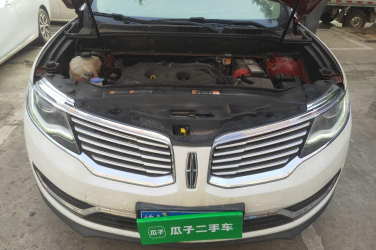 Used Lincoln MKX 2015 2.0T Two-Wheel Drive Deluxe Edition Engine Bay