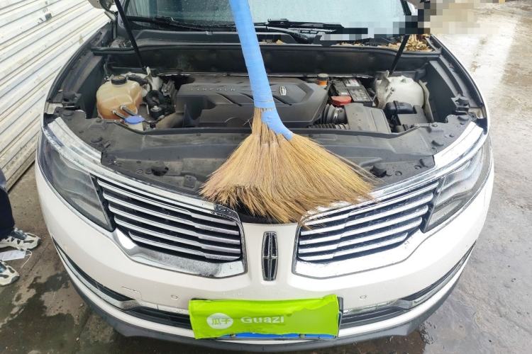 Used Lincoln MKX 2015 2.7T Four-Wheel Drive Prestige Edition Engine Bay