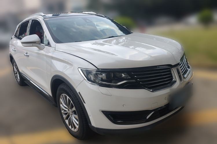 Used Lincoln MKX 2015 2.0T Four-Wheel Drive Luxury Edition Front Right 45 Deg