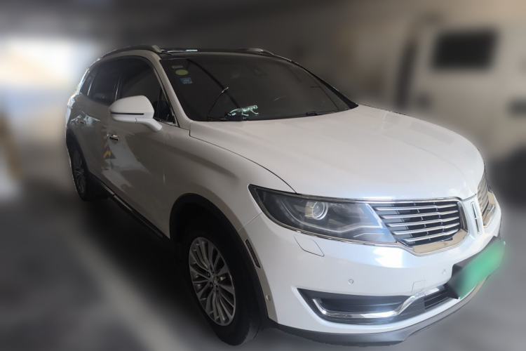Used Lincoln MKX 2015 2.0T Four-Wheel Drive Luxury Edition Front Right 45 Deg