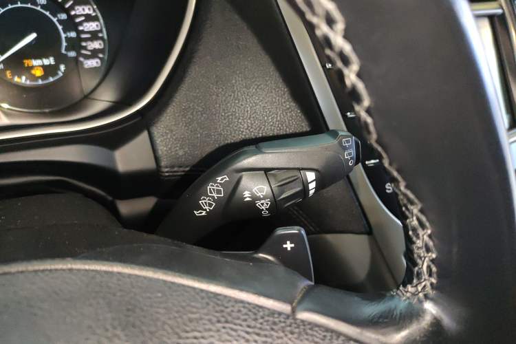 Used Lincoln MKX 2015 2.0T Four-Wheel Drive Luxury Edition Gear Lever