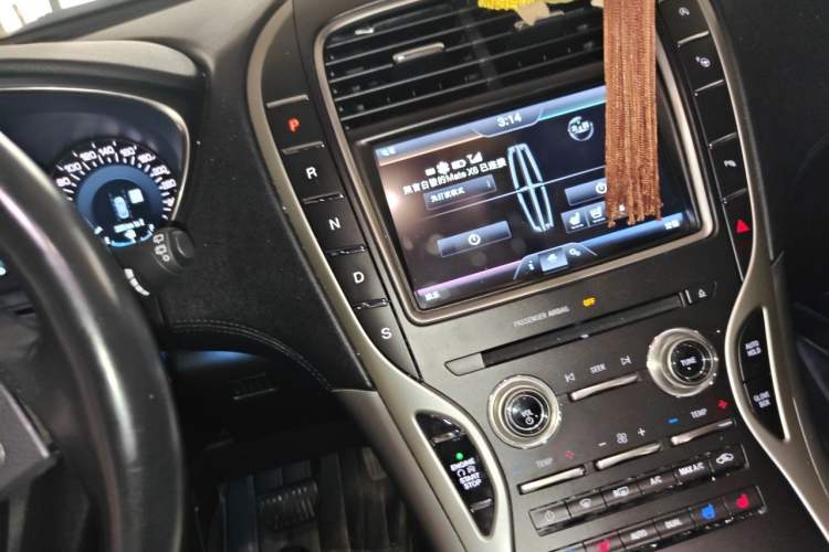 Used Lincoln MKX 2015 2.0T Four-Wheel Drive Luxury Edition Gear Lever