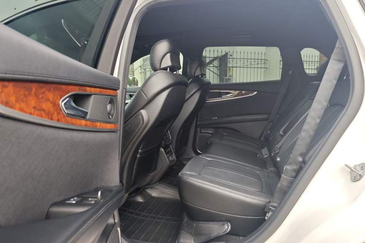 Used Lincoln MKX 2015 2.7T Four-Wheel Drive Prestige Edition Interior 2