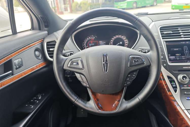 Used Lincoln MKX 2015 2.7T Four-Wheel Drive Prestige Edition Interior 4