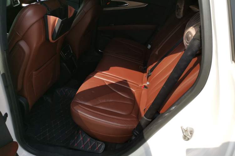Used Lincoln MKX 2015 2.0T Four-Wheel Drive Luxury Edition Left Rear Seat