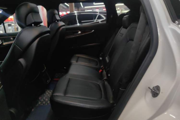 Used Lincoln MKX 2015 2.7T Four-Wheel Drive Prestige Edition Left Rear Seat