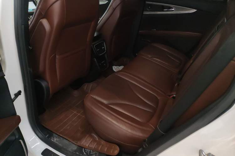 Used Lincoln MKX 2015 2.0T Four-Wheel Drive Luxury Edition Left Rear Seat