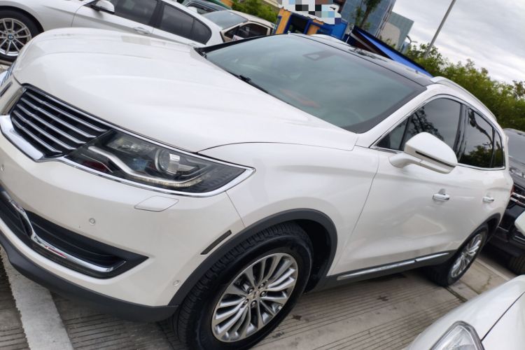 Used Lincoln MKX 2015 2.0T Four-Wheel Drive Luxury Edition Left Side