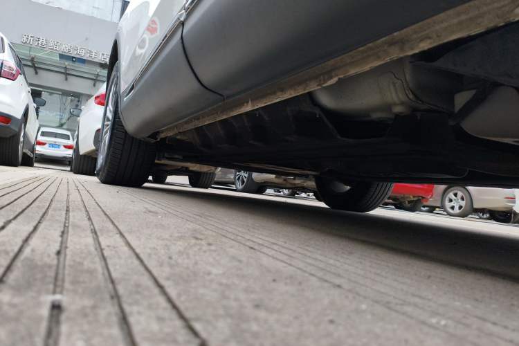 Used Lincoln MKX 2015 2.0T Four-Wheel Drive Luxury Edition Left Side Sill