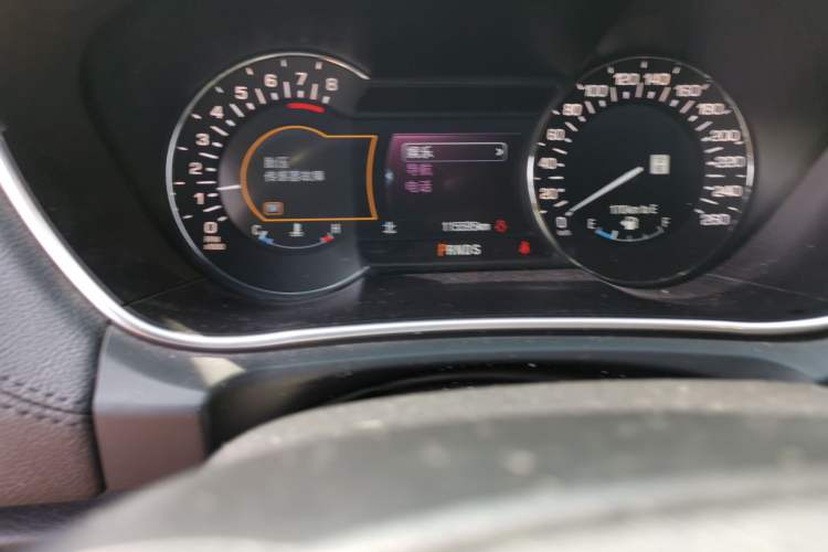 Used Lincoln MKX 2015 2.0T Four-Wheel Drive Luxury Edition Odometer Close Up