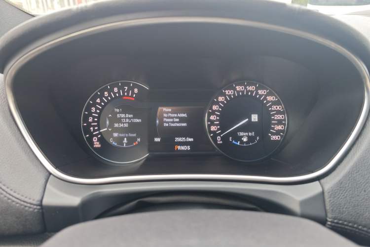 Used Lincoln MKX 2015 2.7T Four-Wheel Drive Prestige Edition Odometer Close Up