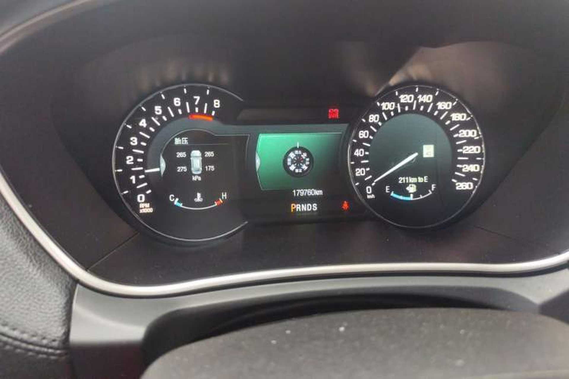Used Lincoln MKX 2015 2.7T Four-Wheel Drive Prestige Edition Odometer Close Up