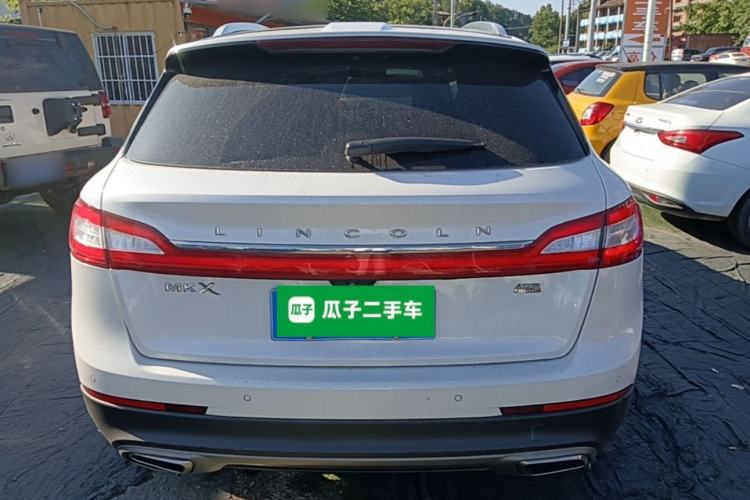 Used Lincoln MKX 2015 2.0T Four-Wheel Drive Luxury Edition Rear