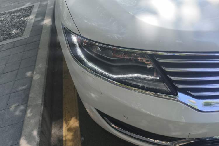 Used Lincoln MKX 2015 2.7T Four-Wheel Drive Prestige Edition Right Front Headlight