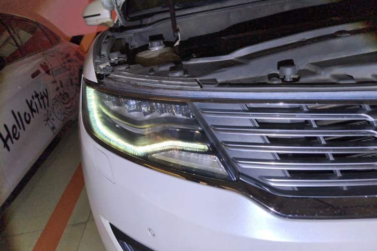 Used Lincoln MKX 2015 2.7T Four-Wheel Drive Prestige Edition Right Front Headlight