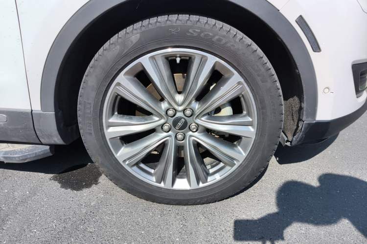 Used Lincoln MKX 2015 2.7T Four-Wheel Drive Prestige Edition Right Front Wheel Hub