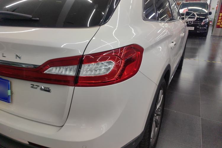 Used Lincoln MKX 2015 2.7T Four-Wheel Drive Prestige Edition Right Rear Taillight