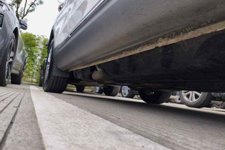 Used Lincoln MKX 2015 2.0T Four-Wheel Drive Luxury Edition Right Side Sill