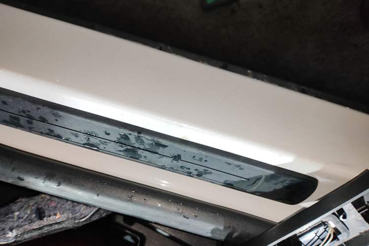 Used Lincoln MKX 2015 2.7T Four-Wheel Drive Prestige Edition Right Side Sill