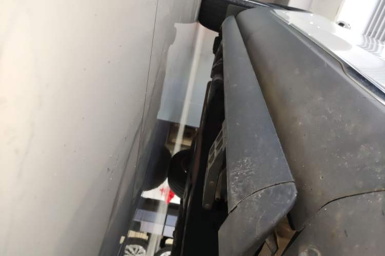 Used Lincoln MKX 2015 2.0T Four-Wheel Drive Luxury Edition Right Side Sill