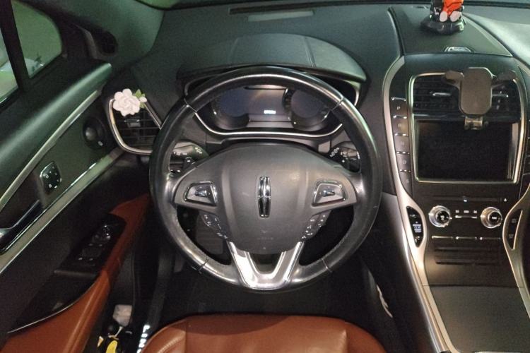 Used Lincoln MKX 2015 2.0T Four-Wheel Drive Luxury Edition Steering Wheel
