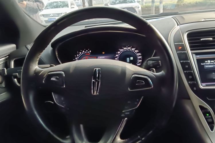 Used Lincoln MKX 2015 2.0T Four-Wheel Drive Luxury Edition Steering Wheel